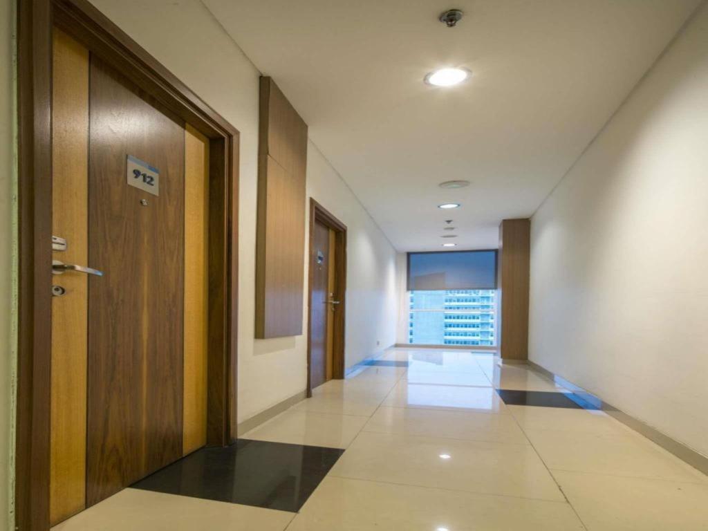 Hotel 88 Grogol By Wh Jacarta Exterior foto